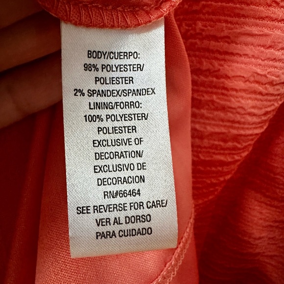 Elegant and Stretchy Salmon / Peach-colored Dress 👗 size 18 - Picture 3 of 8